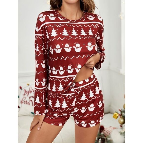 Soft and Cozy Christmas Top and Shorts Pajama Sleepwear Set - Picture 1 of 8
